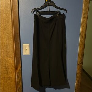 Briggs New York Black Wrap Midi Skirt